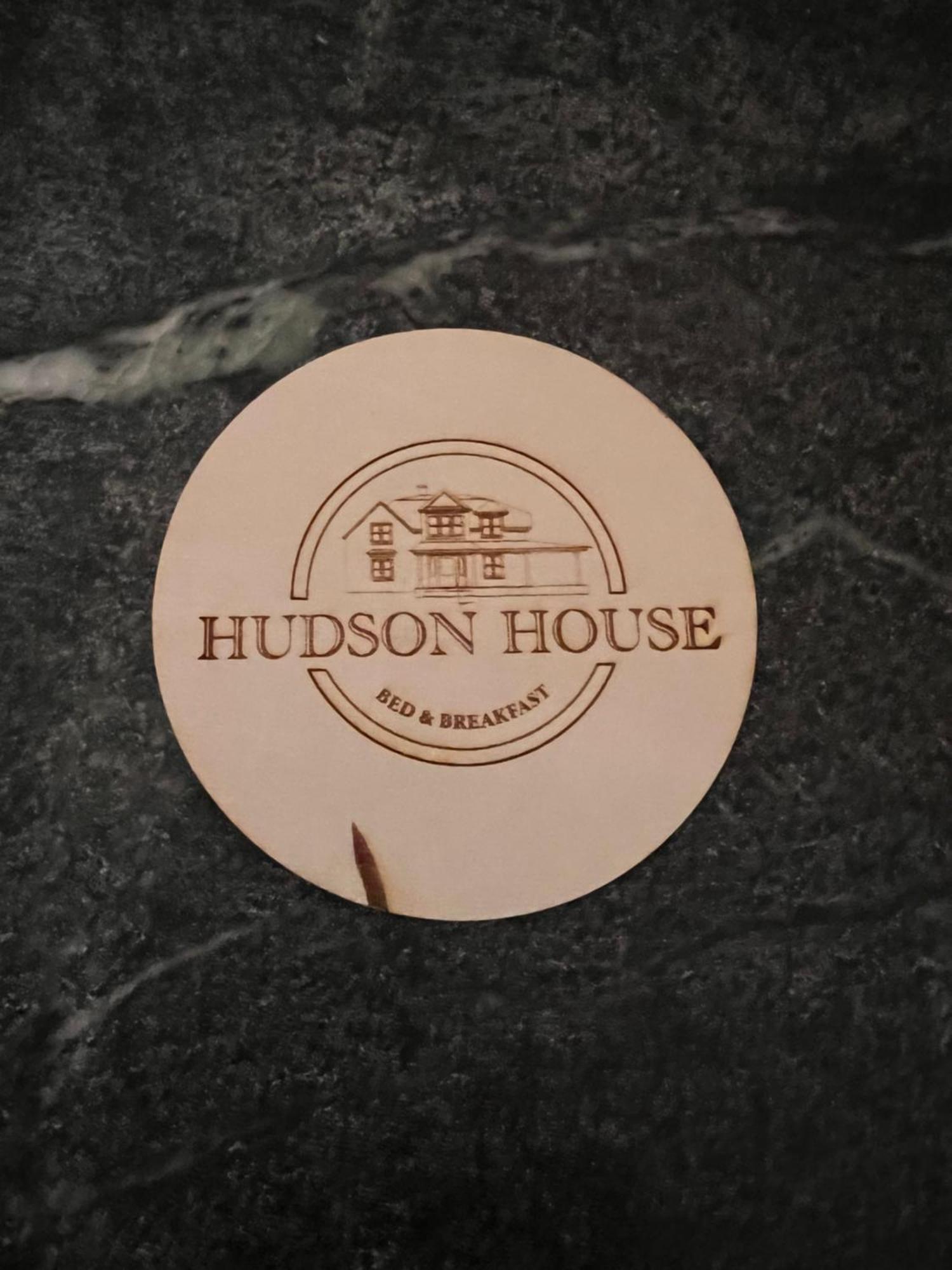 Hudson House Bed And Breakfast Wheatland エクステリア 写真