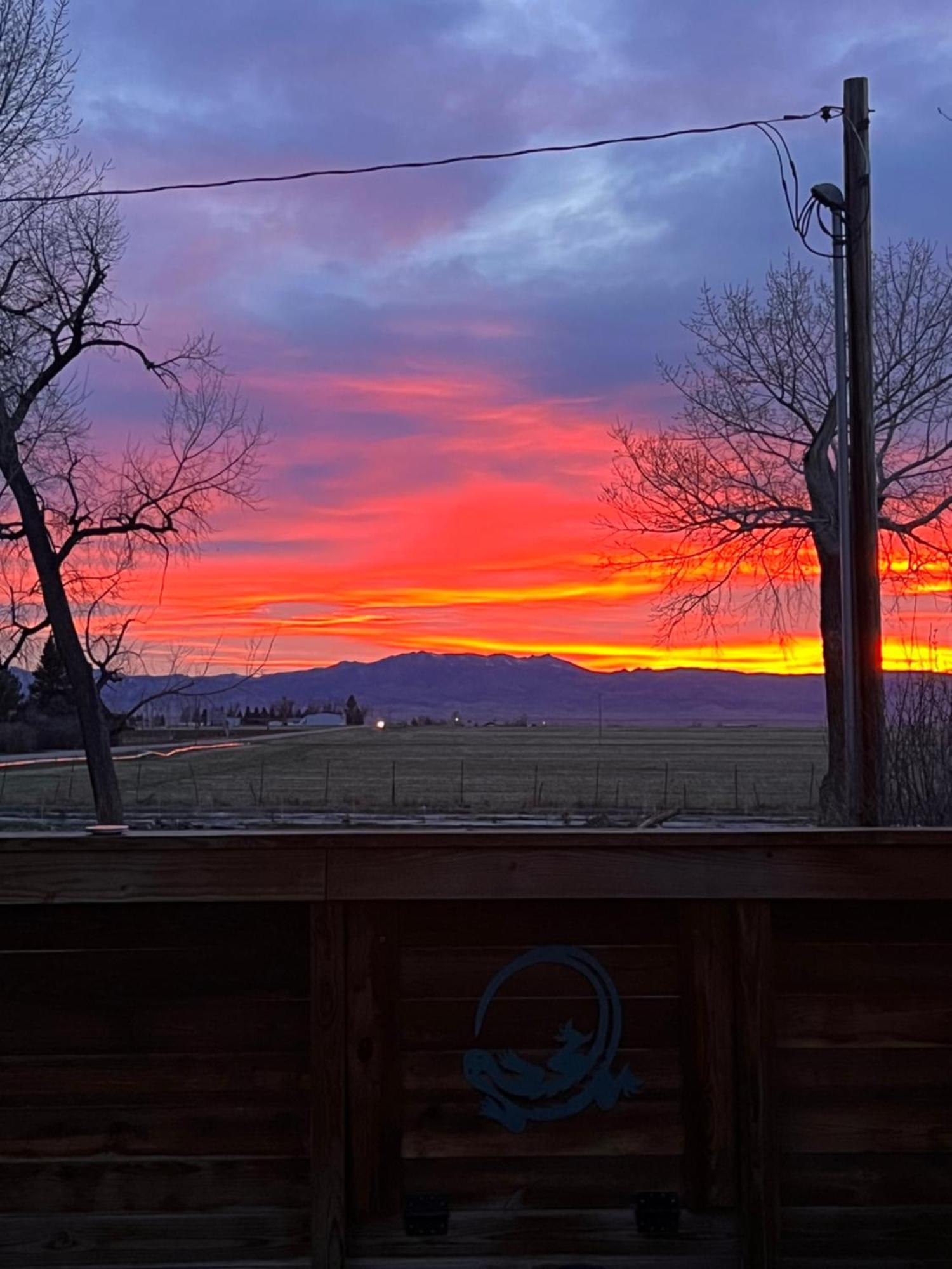 Hudson House Bed And Breakfast Wheatland エクステリア 写真